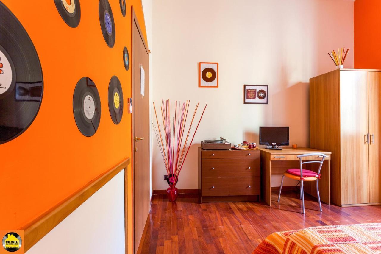 Music Guesthouse Roma Esterno foto