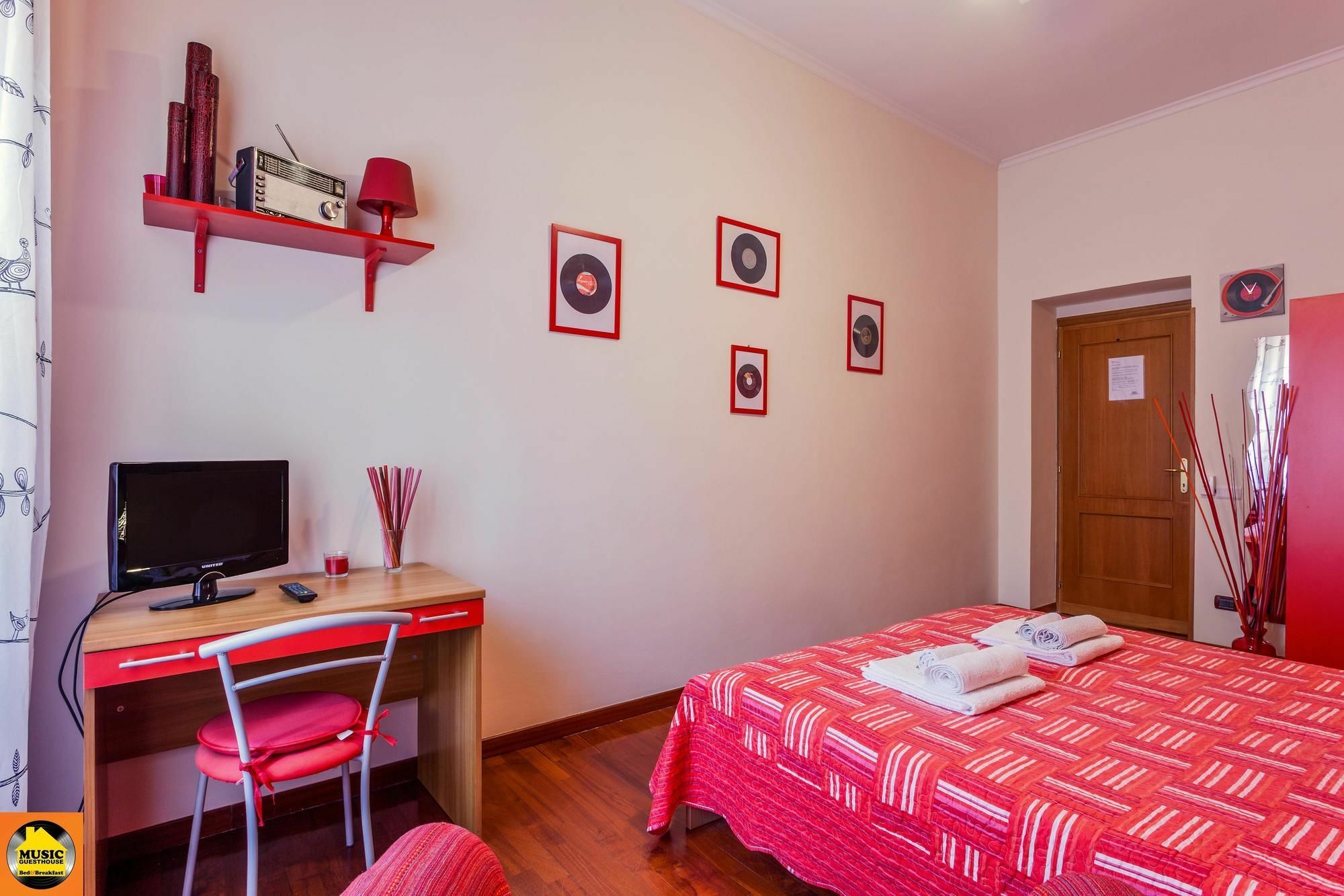 Music Guesthouse Roma Esterno foto