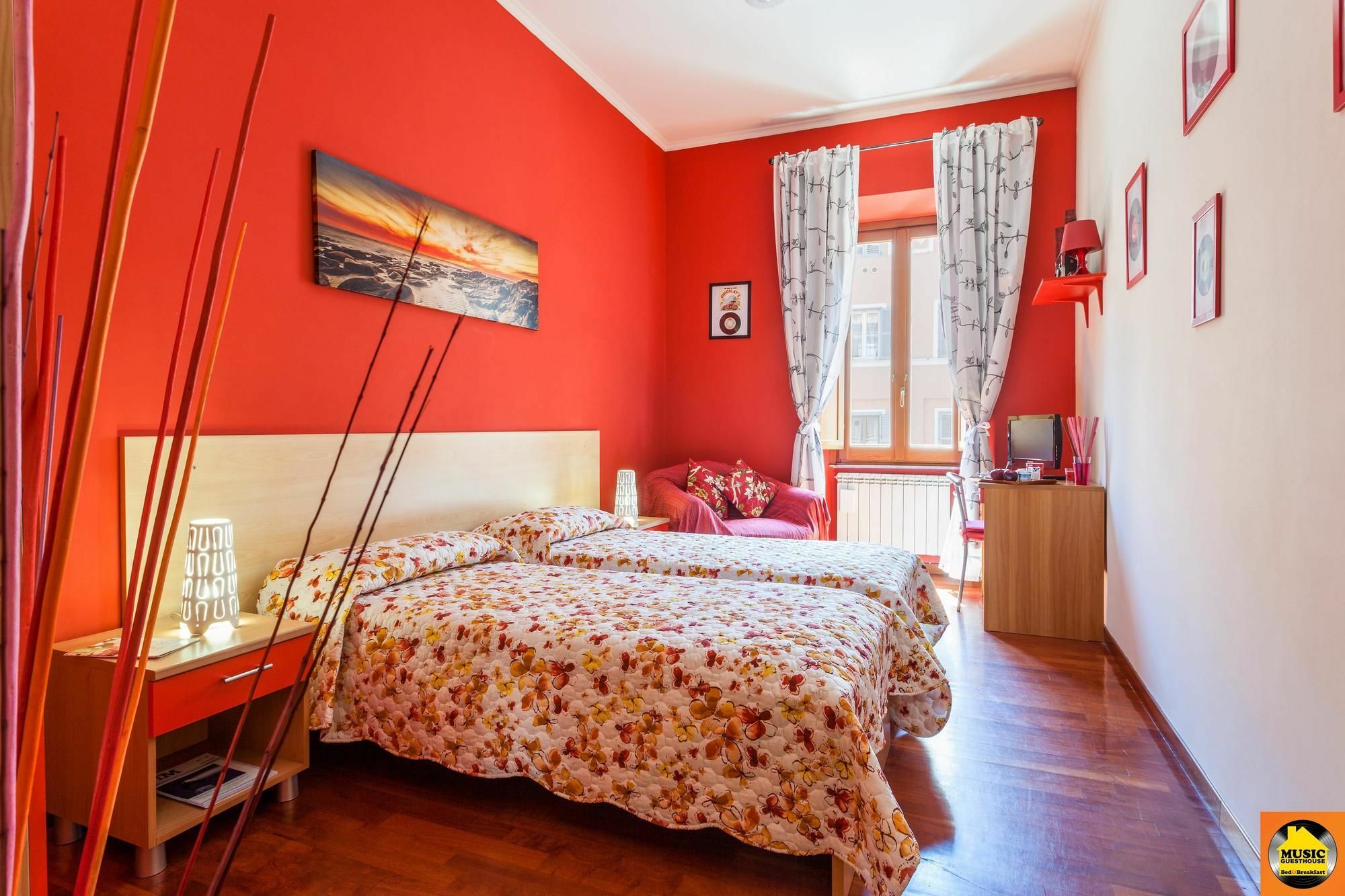 Music Guesthouse Roma Esterno foto